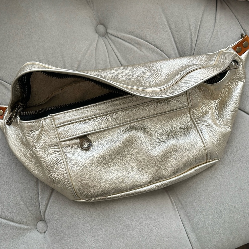 Parker Thatch Platinum Cross My Heart Sling Bag.